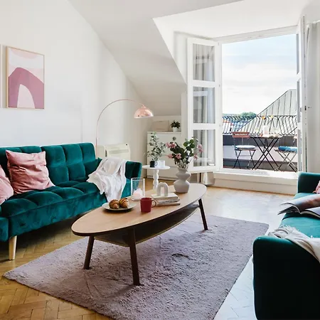 Apartment Days - Loft With Terrace And Castle View By Vltava River In Smichov *