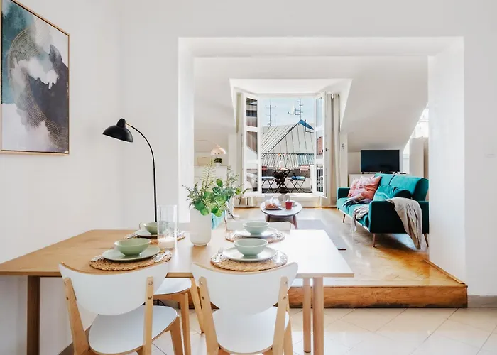 Days - Loft With Terrace And Castle View By Vltava River In Smichov Daire *